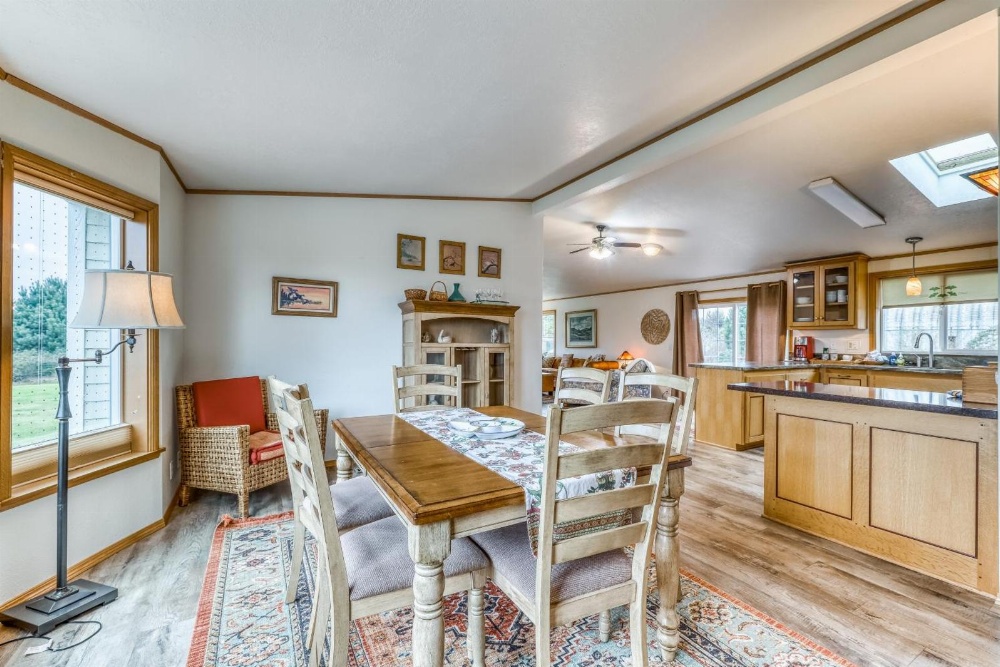 Pacific View Escape Main image